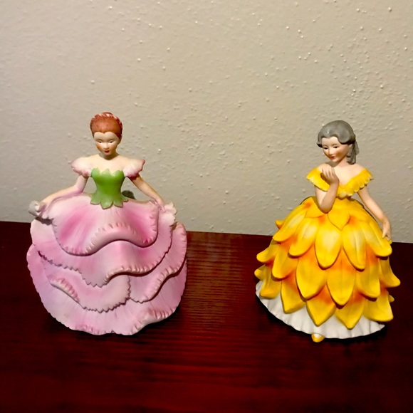 D-12) TWO Flower Maidens of the Year - Picture 1 of 6